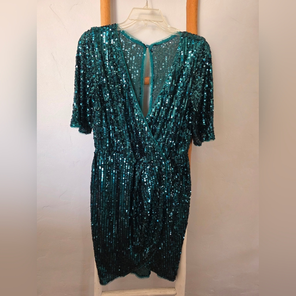 TFNC Emerald Green Midi Sequin Dress